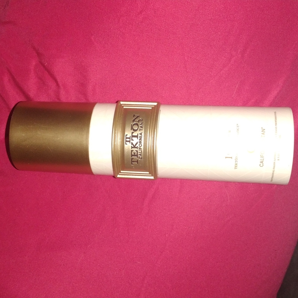 California Tan® TEKTŌN Step 1 intensifier 8.5 Fl. Oz. Tektōnic Technology®